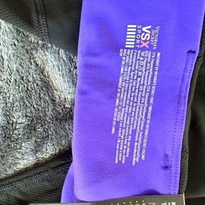 Victoria secret, Vsx sport knockout leggings size xs. Black with purple side
